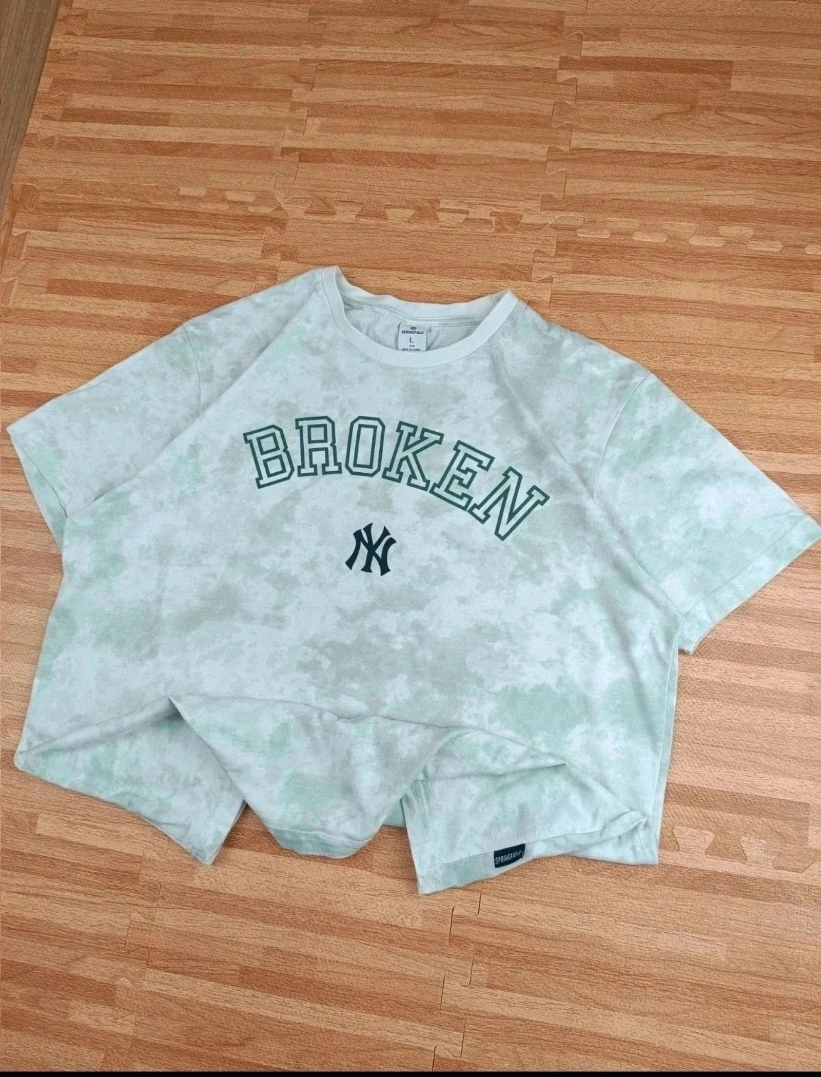 Springfield "Broken" NY Yankees Tie-Dye Tee Varsity Collegiate Green Size L – photo 3